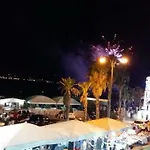 A Due Passi Dal Mare