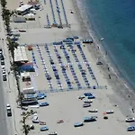 A Due Passi Dal Mare 4*
