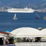 B&B A Due Passi Dal Mare 4*