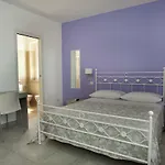 A Due Passi Dal Mare B&B