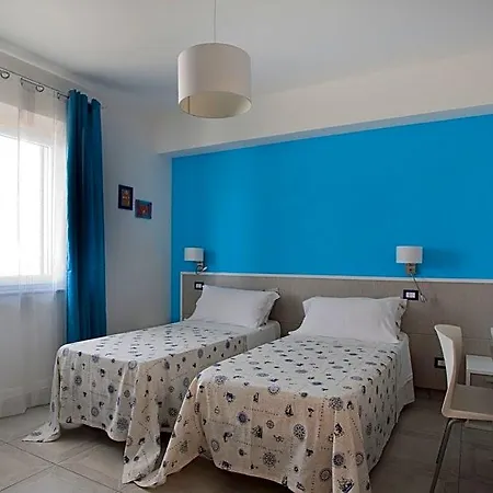 فندق مبيت وإفطار A Due Passi Dal Mare