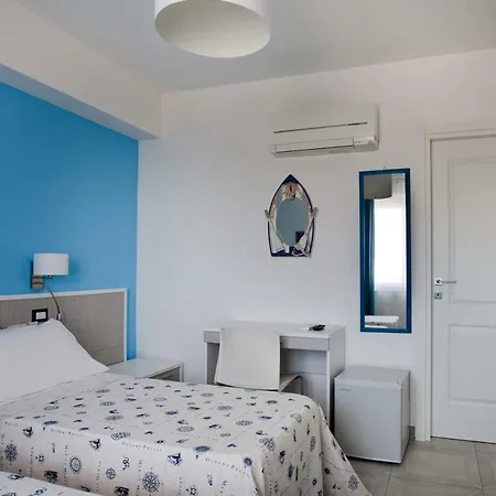 Frühstückspension A Due Passi Dal Mare Catona Di Reggio Calabria