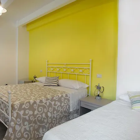 A Due Passi Dal Mare B&B 4*