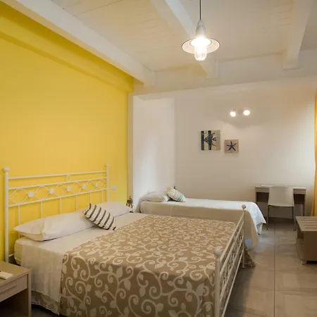 A Due Passi Dal Mare Frühstückspension 4*