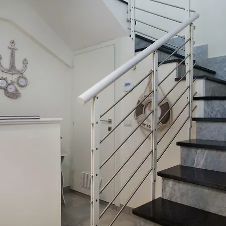 Frühstückspension A Due Passi Dal Mare Catona Di Reggio Calabria