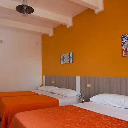 A Due Passi Dal Mare Frühstückspension 4*