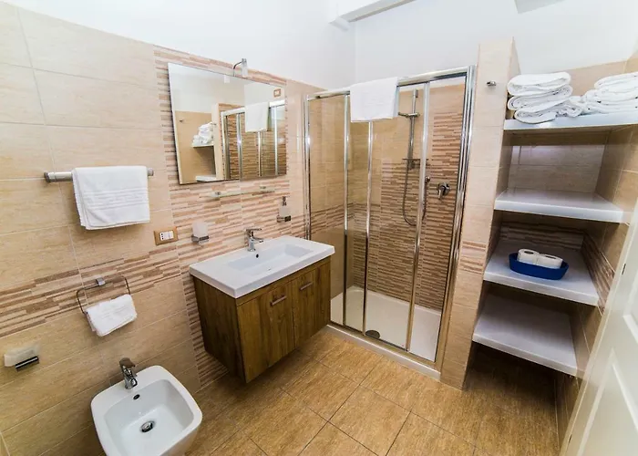 A Due Passi Dal Mare Bed & Breakfast 4*