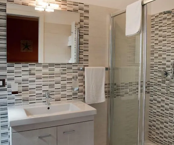 A Due Passi Dal Mare Bed & Breakfast