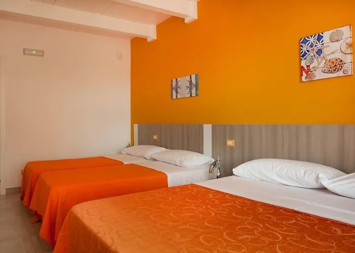Bed & Breakfast A Due Passi Dal Mare 4*